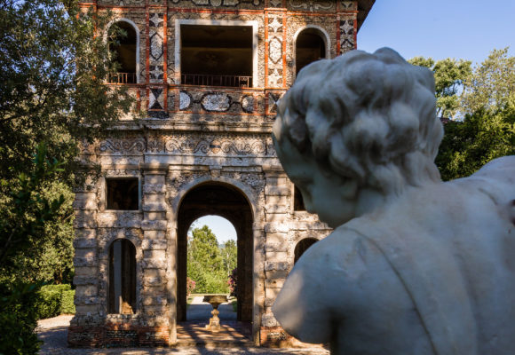 Giardino spagnolo e Grotta di Pan, particolare statuario - PGMEDIA