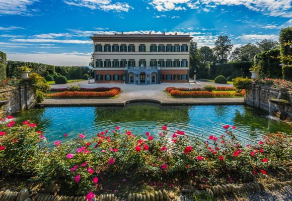 Villa Reale, facciata posteriore e Teatro d'Acqua