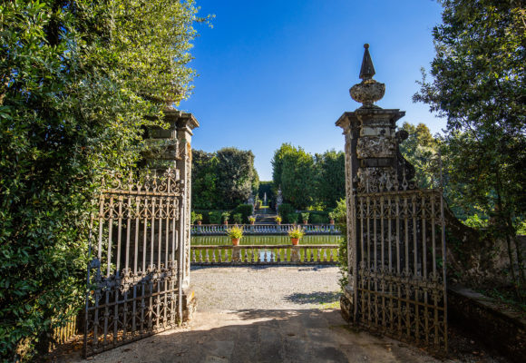 Ingresso laterale al Giardino dei Limoni - Foto di Vincenzo Tambasco