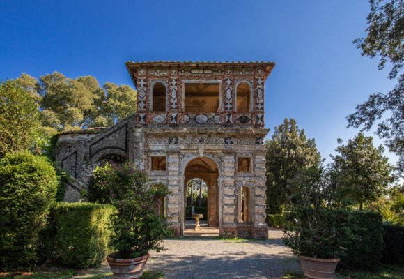 Edificio della Grotta di Pan, Villa Reale di Marlia - Foto di Vincenzo Tambasco